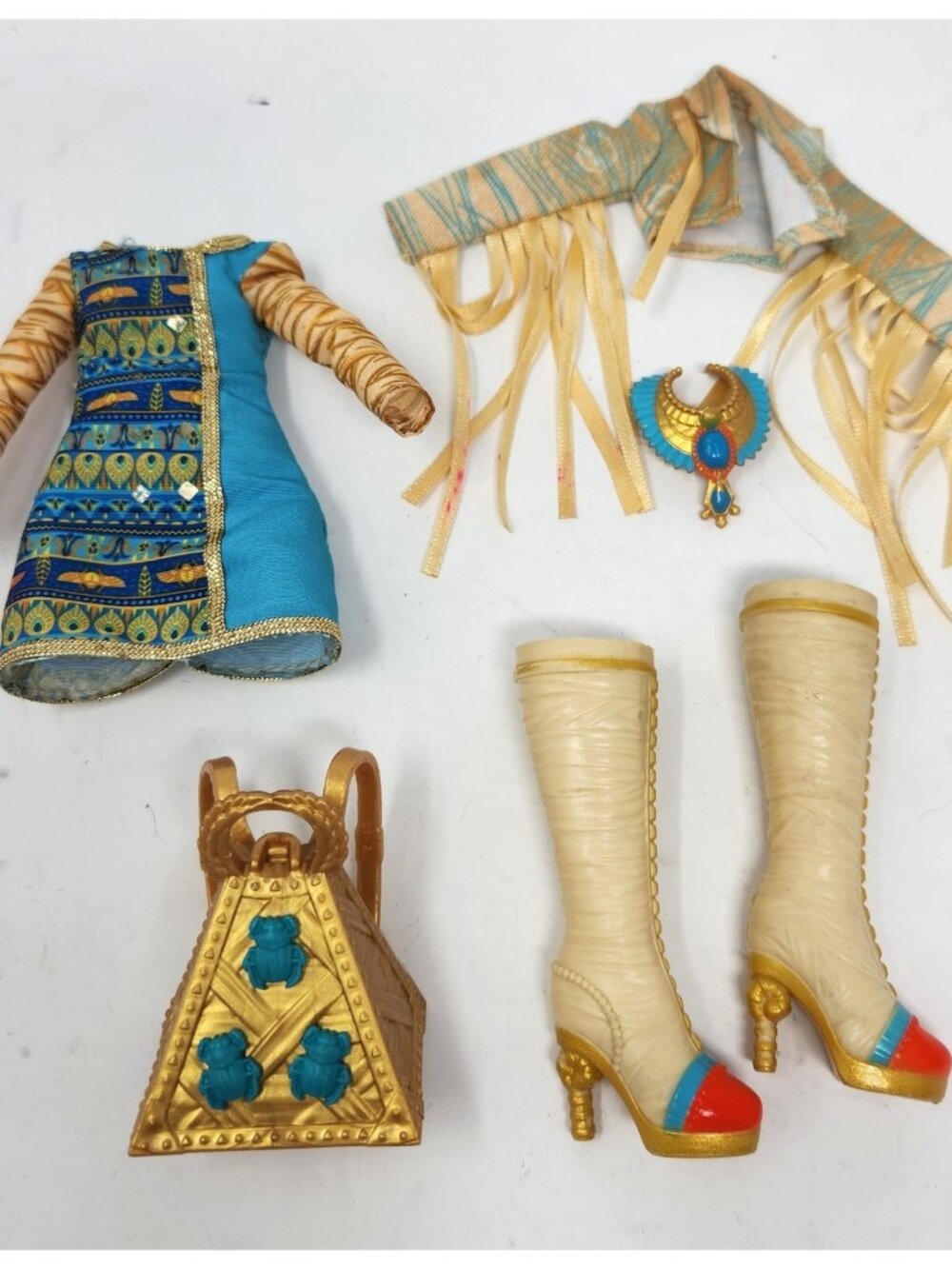 Monster High Doll G3 Cleo de Nile Boo Crew Egyptian Dress Jacket Boots Necklace